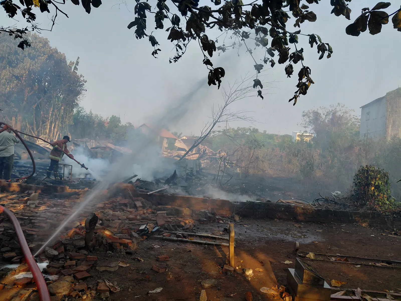 Gudang Rongsok di Landungsari Pekalongan Terbakar, Diduga Berawal dari Pembakaran Sampah